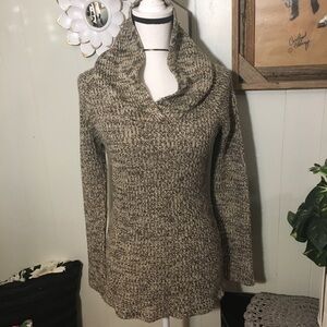 Stephanie Rogers v neck cowl knit sweater
